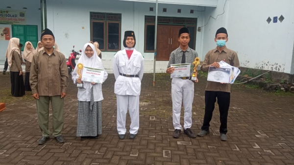 Rabu Berkah, Madrasah Aliyah Sekolah Sang Juara